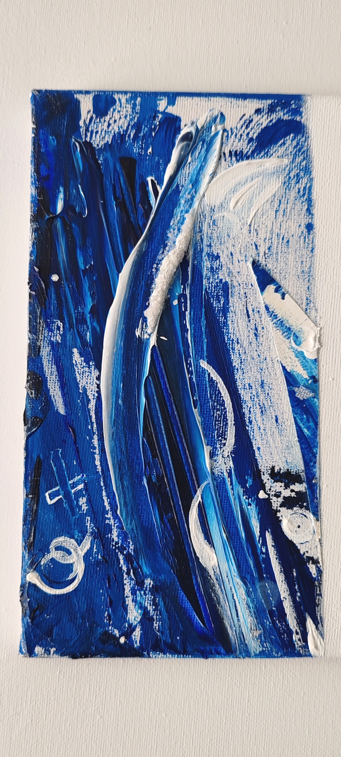 blue WAVY fckn FLOWERS